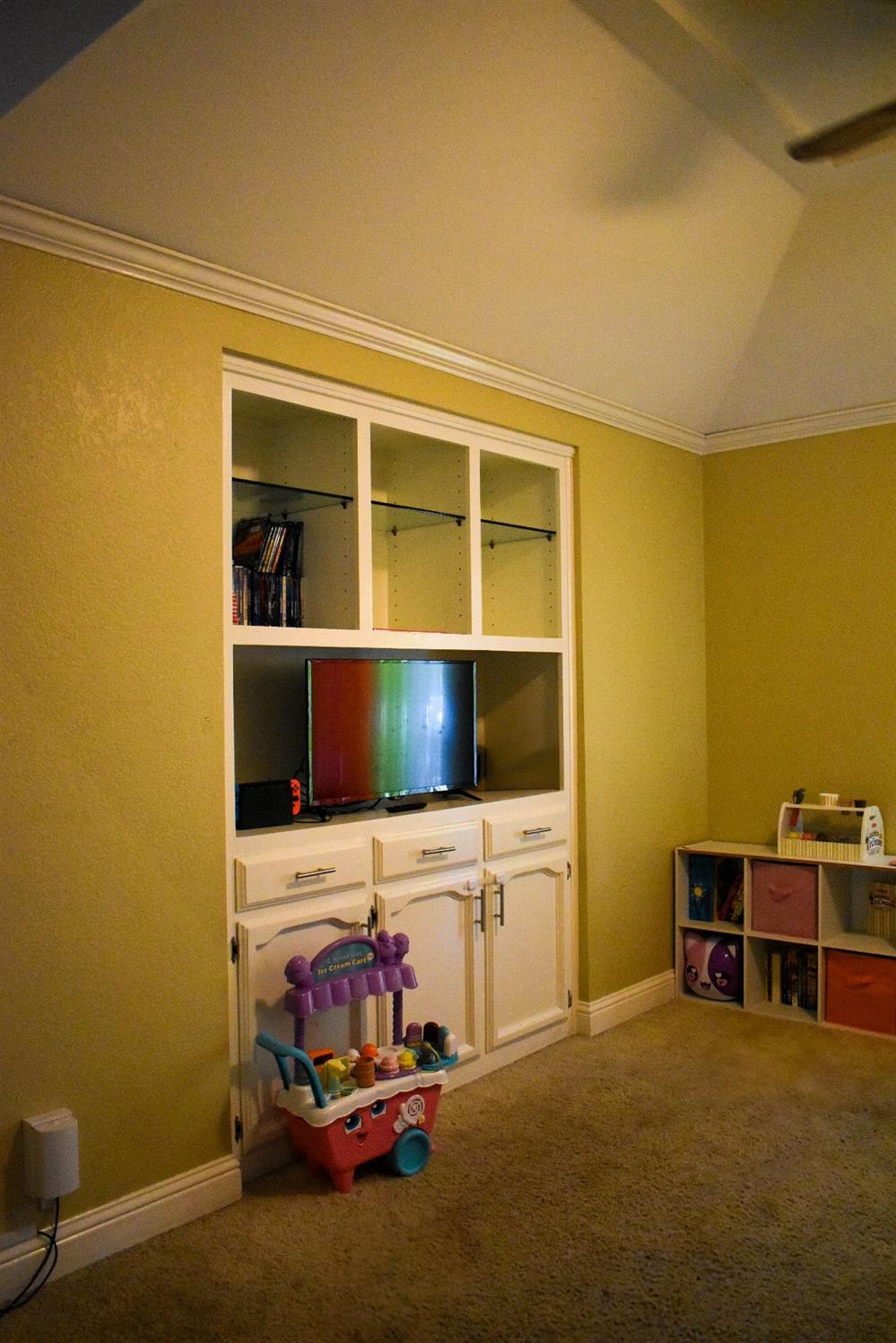 1301 E Cromwell Ave, Fresno, CA 93720