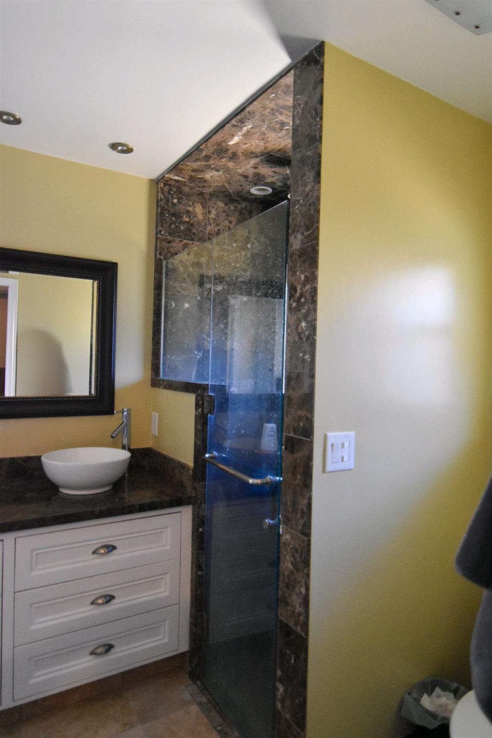 1301 E Cromwell Ave, Fresno, CA 93720