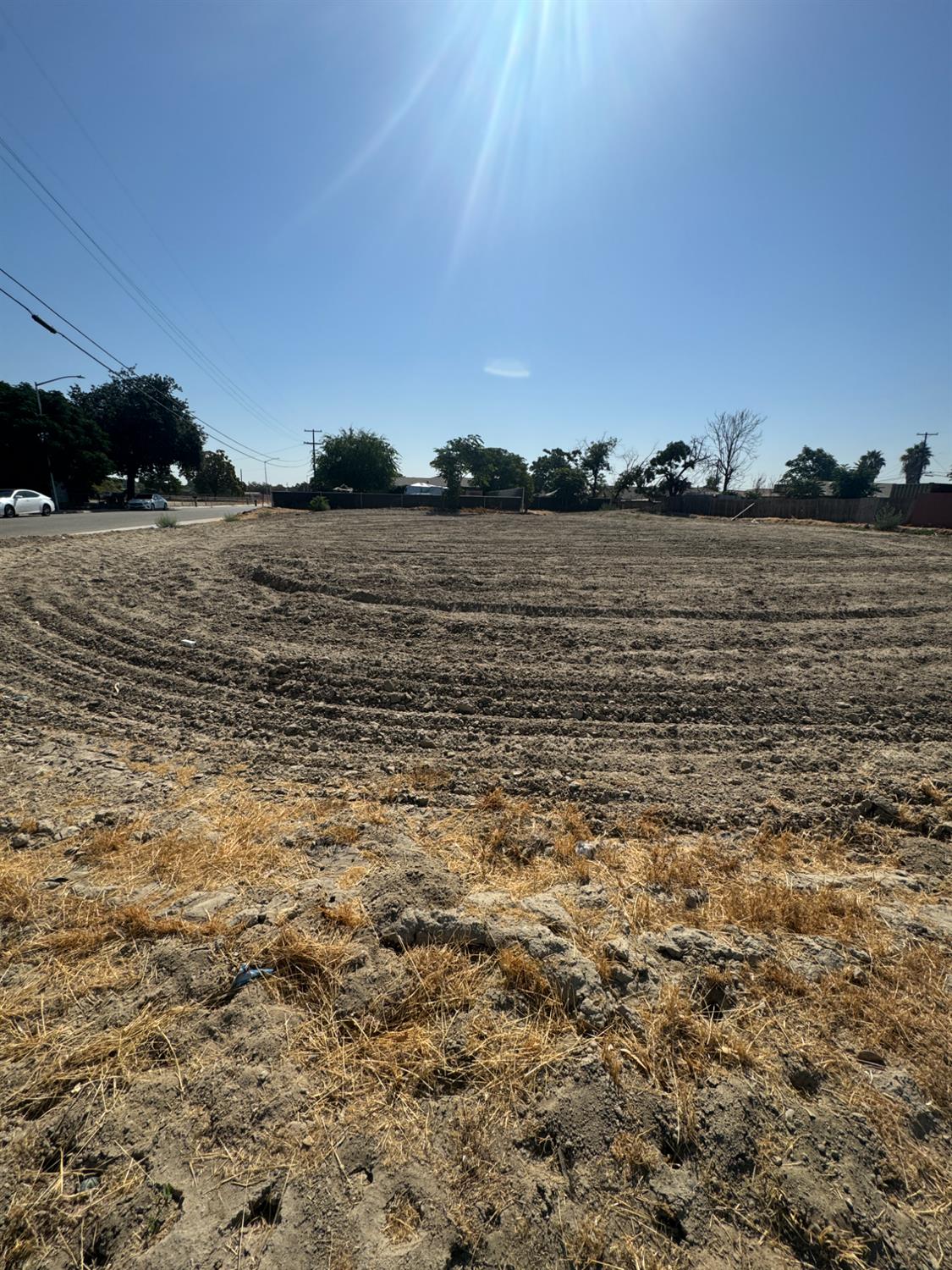 385 W Almy Ave, Fresno, CA 93706