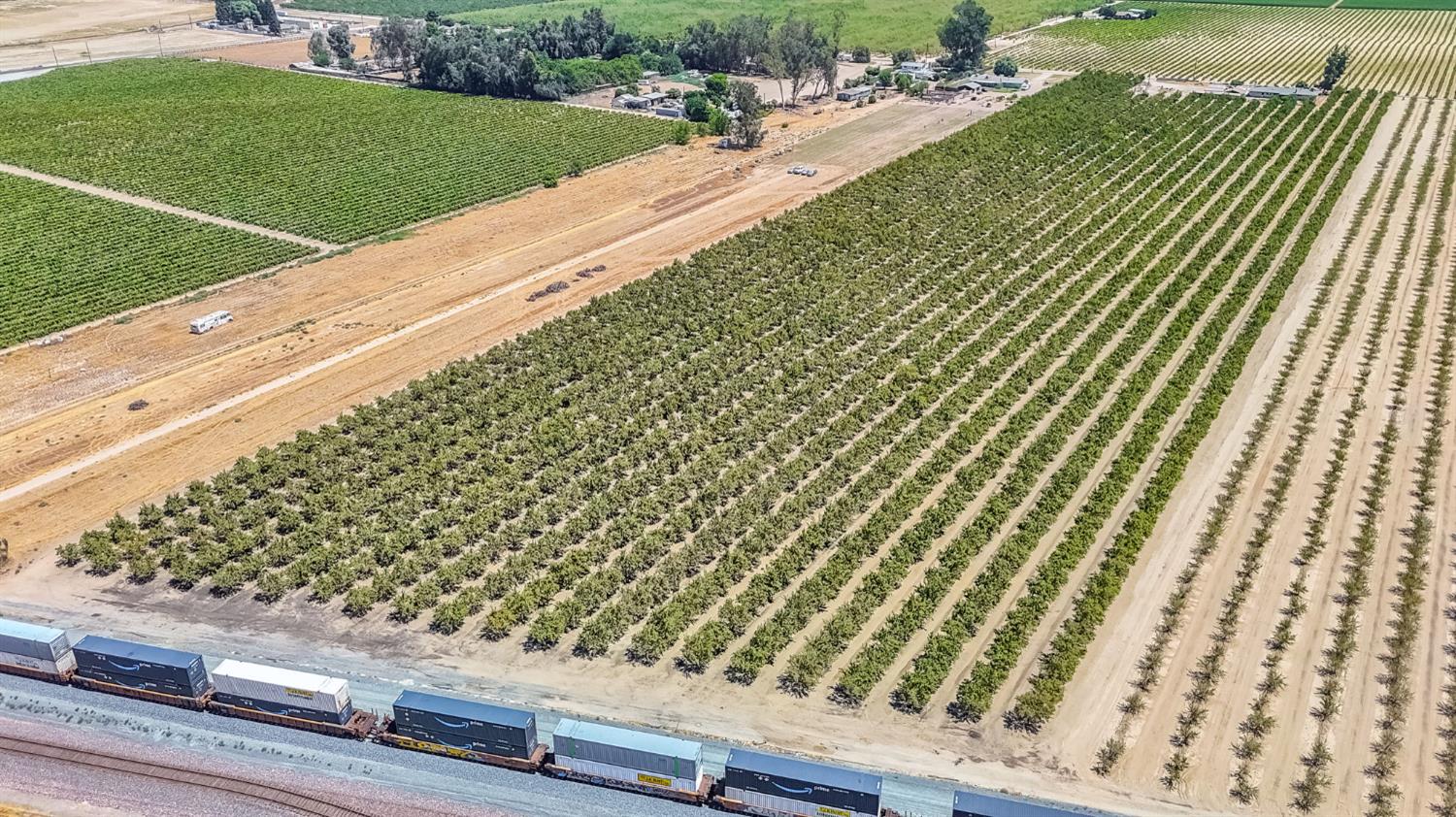 13335 S Willow Ave, Selma, CA 93662