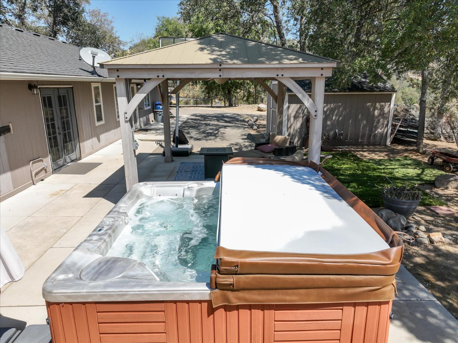 33032 Mill Creek Way, Coarsegold, CA 93614