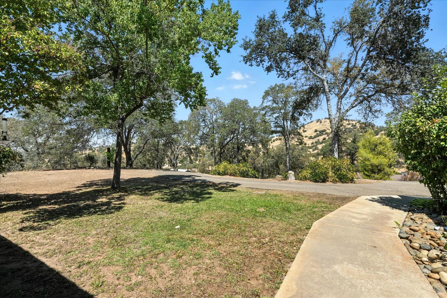 33032 Mill Creek Way, Coarsegold, CA 93614