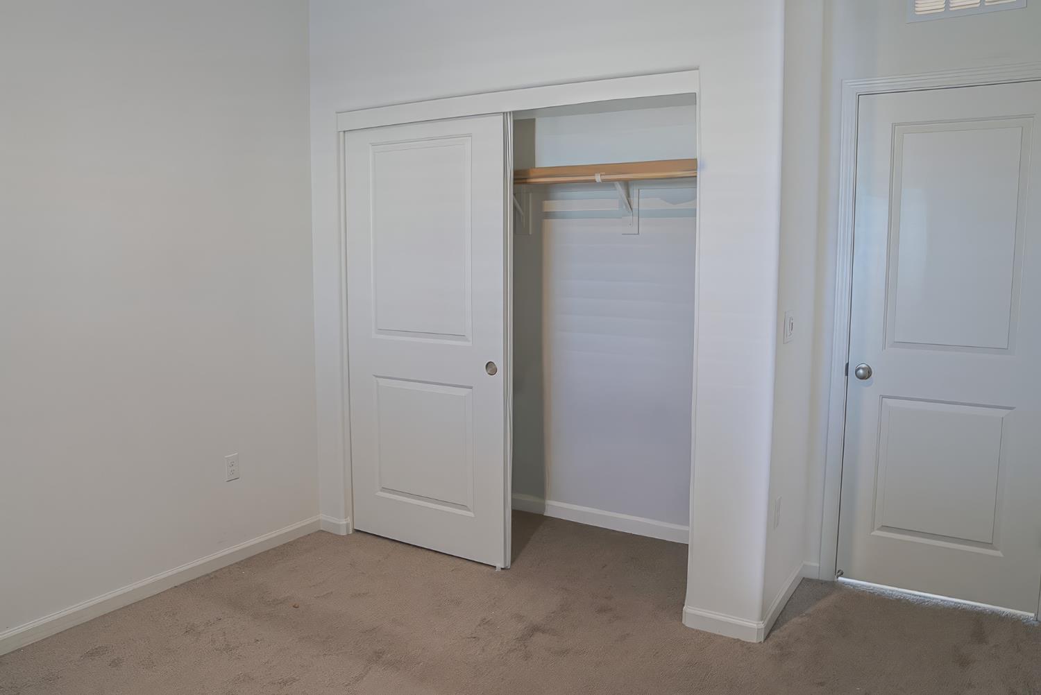 969 S Kandarian Ct, Fowler, CA 93625