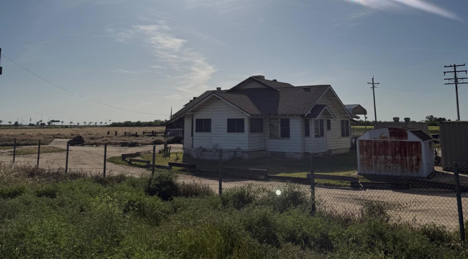 23172 Robertson Blvd, Chowchilla, CA 93610