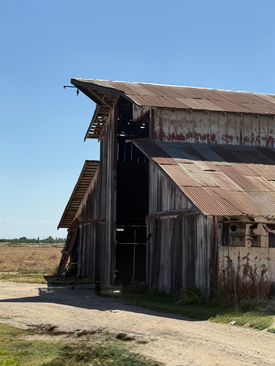 23172 Robertson Blvd, Chowchilla, CA 93610