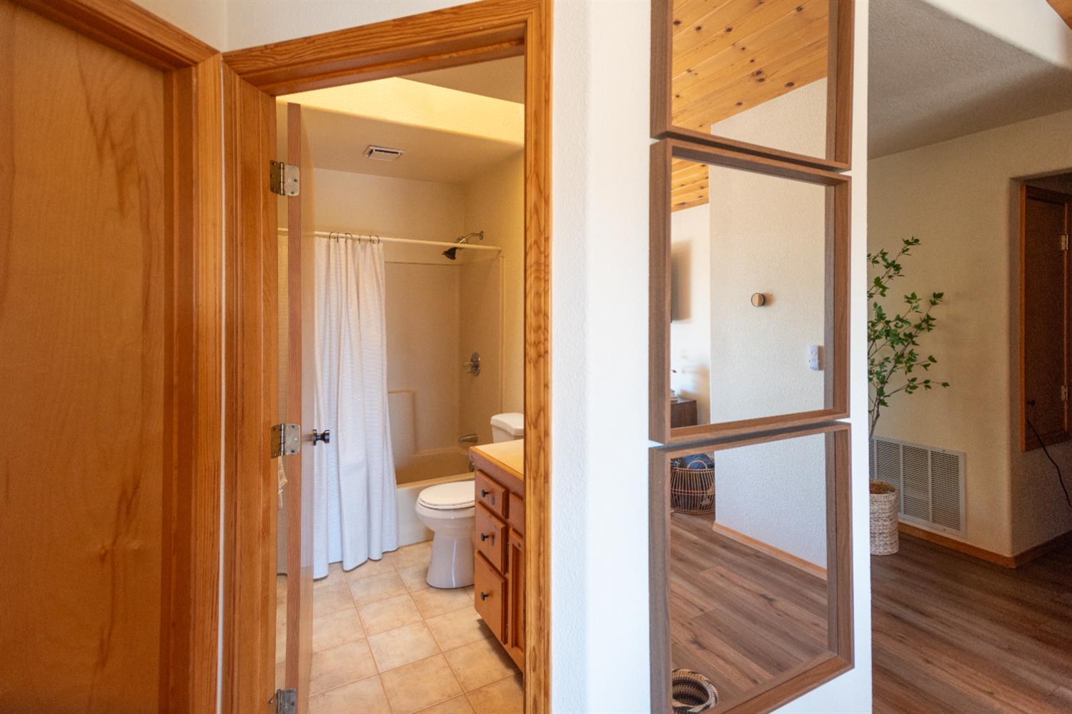 34075 Shaver Springs Rd, Auberry, CA 93602