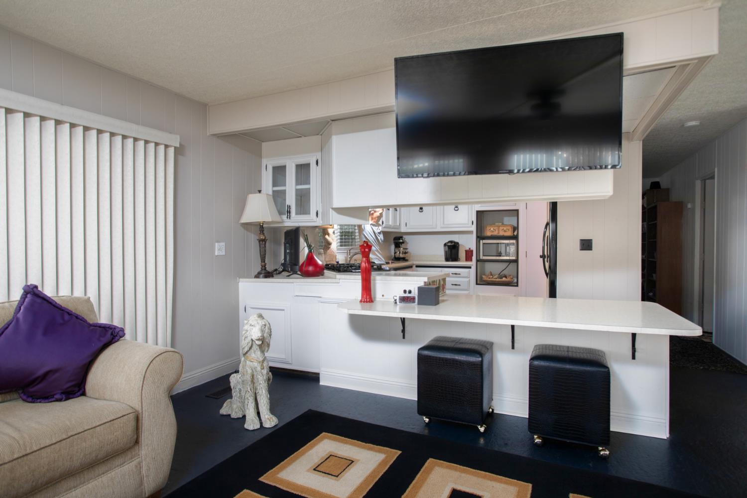 9360 Blackstone Ave #107, Fresno, CA 93720