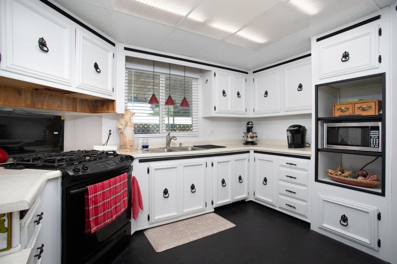 9360 Blackstone Ave #107, Fresno, CA 93720