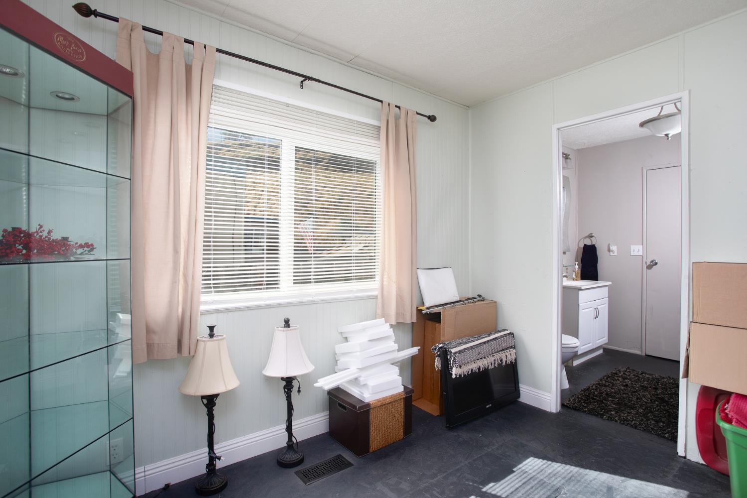 9360 Blackstone Ave #107, Fresno, CA 93720