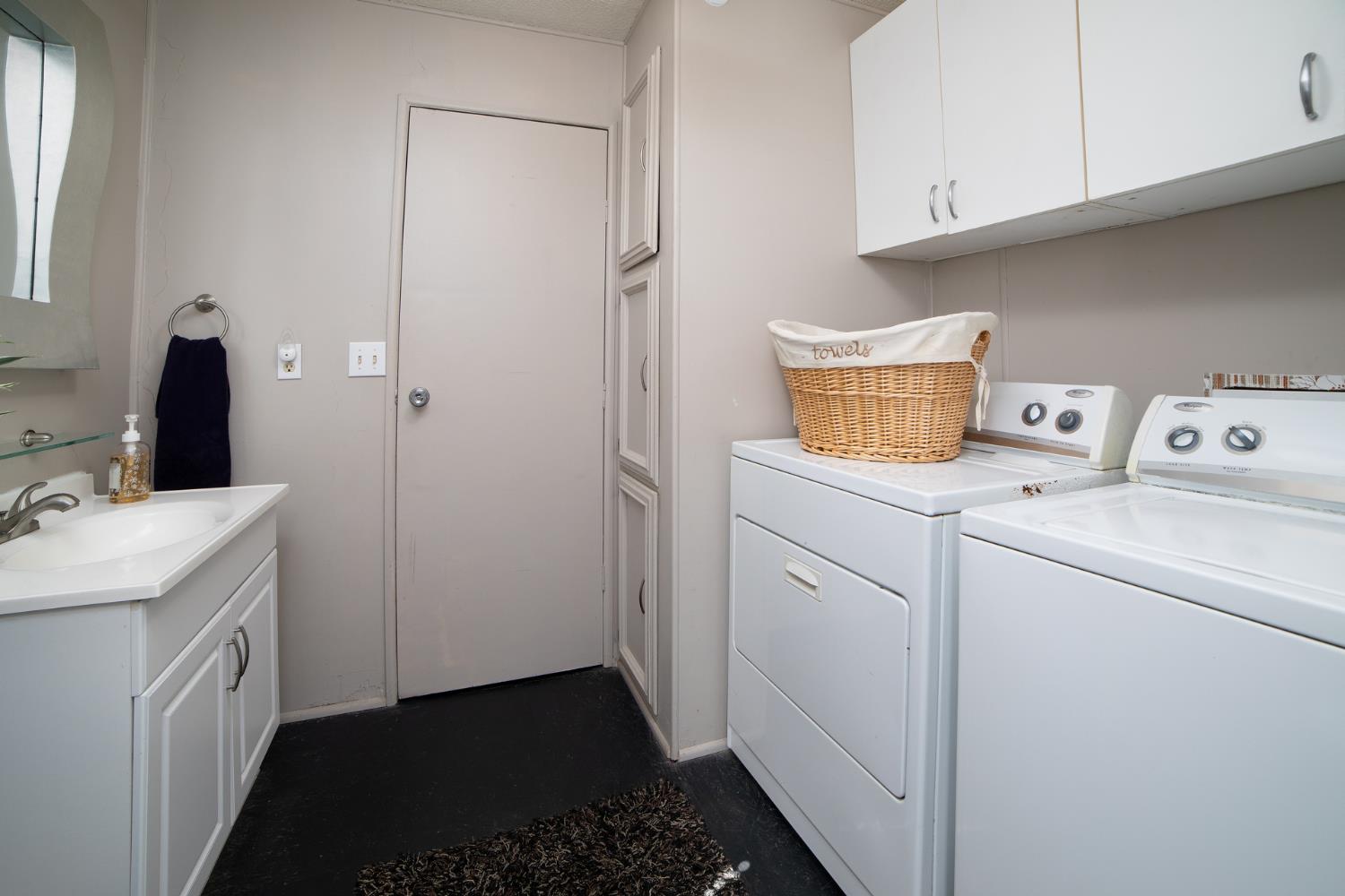 9360 Blackstone Ave #107, Fresno, CA 93720