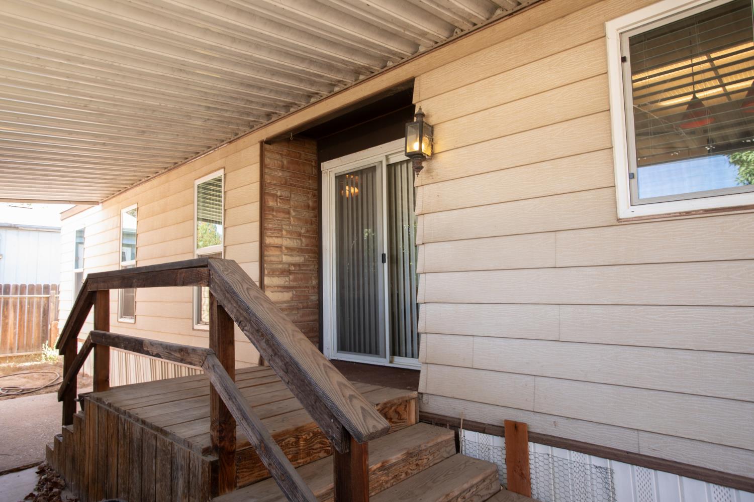 9360 Blackstone Ave #107, Fresno, CA 93720