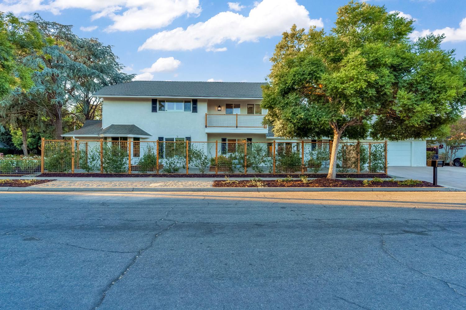 7334 N Teilman Ave, Fresno, CA 93711