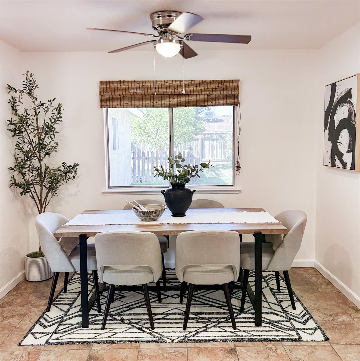 5319 N San Marcos Ave, Fresno, CA 93722