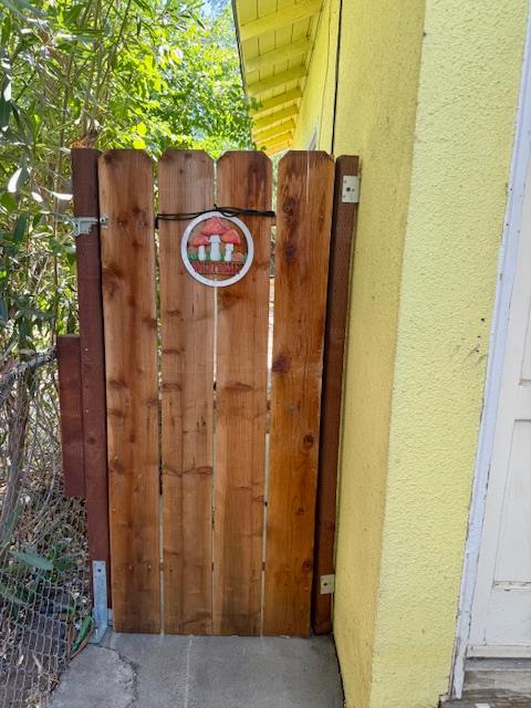 616 618 N Echo Ave, Fresno, CA 93728