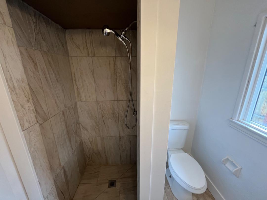 616 618 N Echo Ave, Fresno, CA 93728