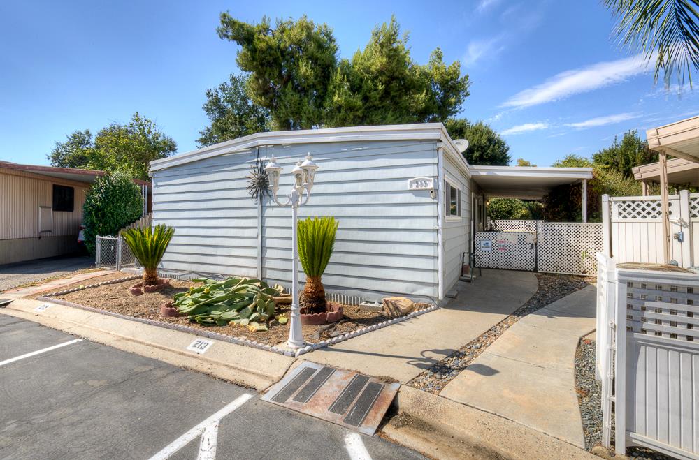 9360 N Blackstone Ave #213, Fresno, CA 93720