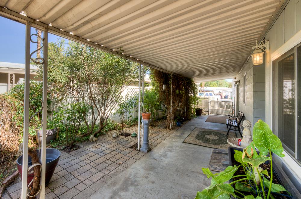 9360 N Blackstone Ave #213, Fresno, CA 93720