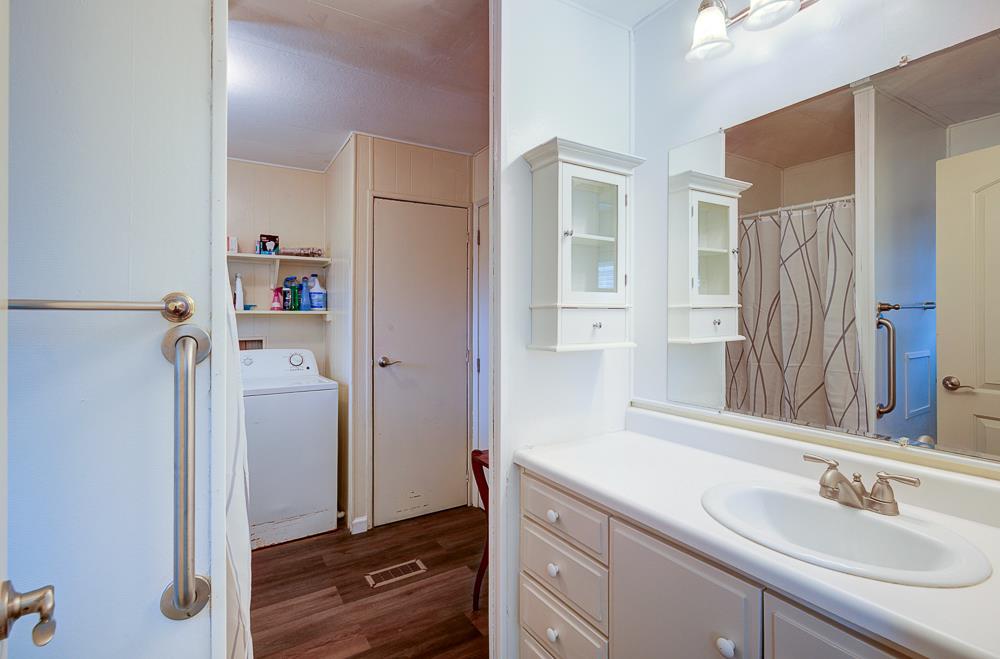 9360 N Blackstone Ave #213, Fresno, CA 93720