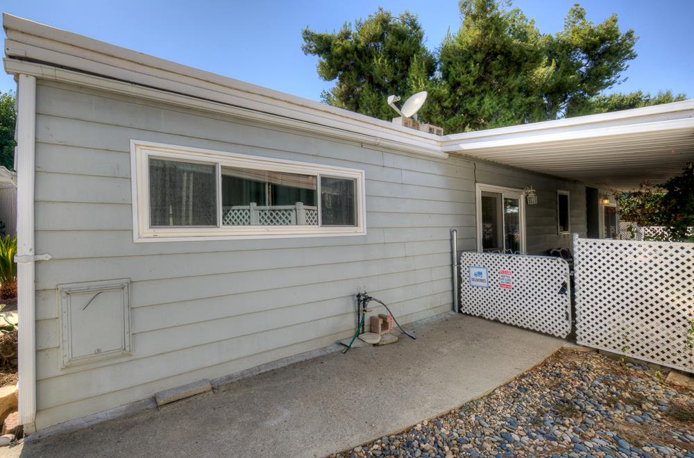 9360 N Blackstone Ave #213, Fresno, CA 93720