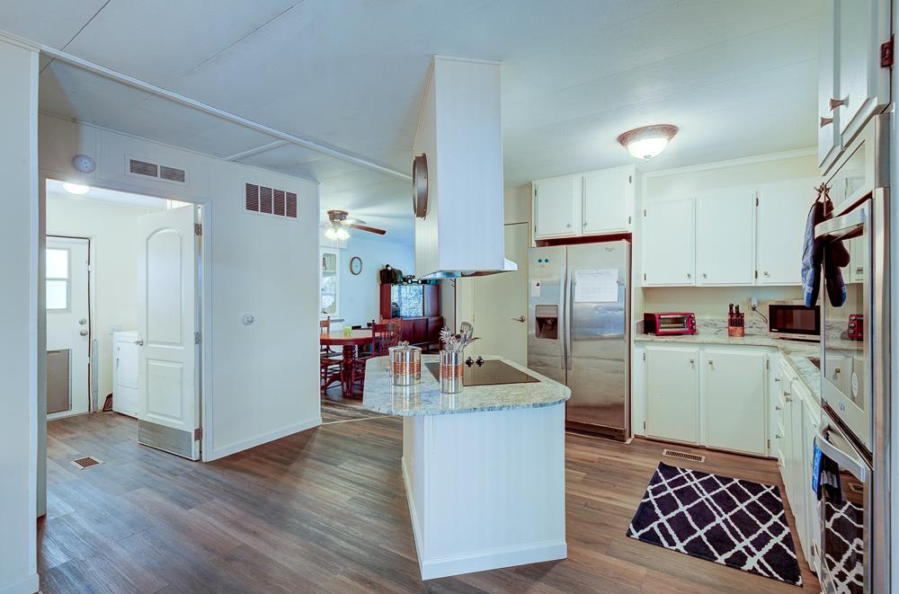 9360 N Blackstone Ave #213, Fresno, CA 93720