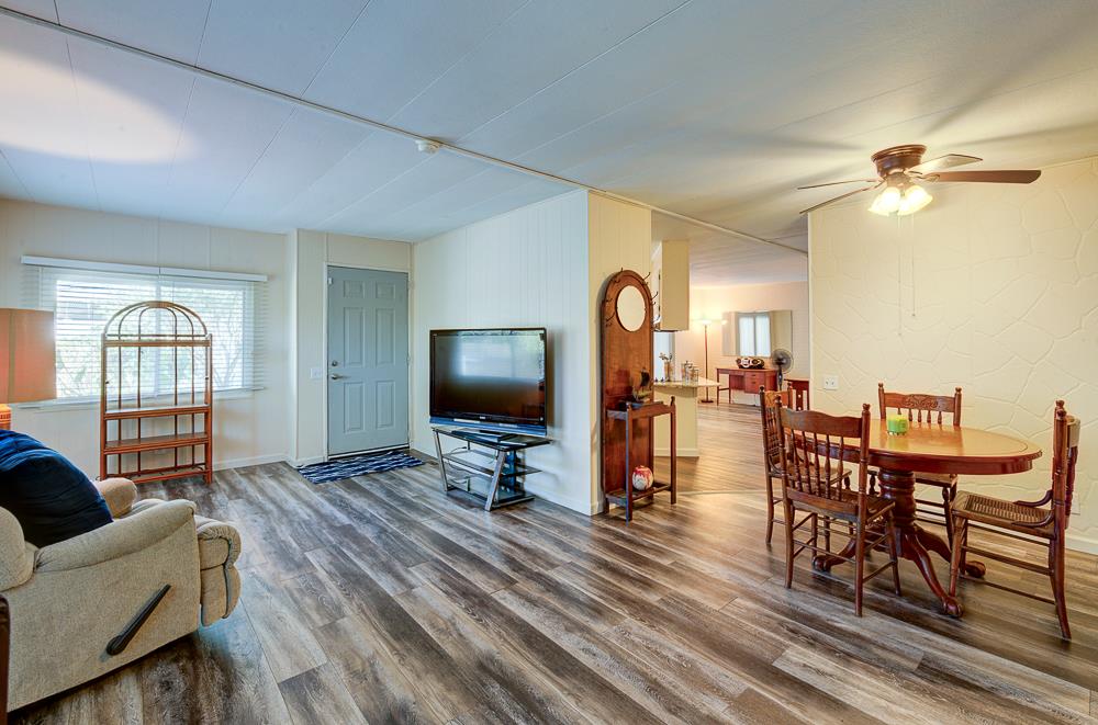 9360 N Blackstone Ave #213, Fresno, CA 93720