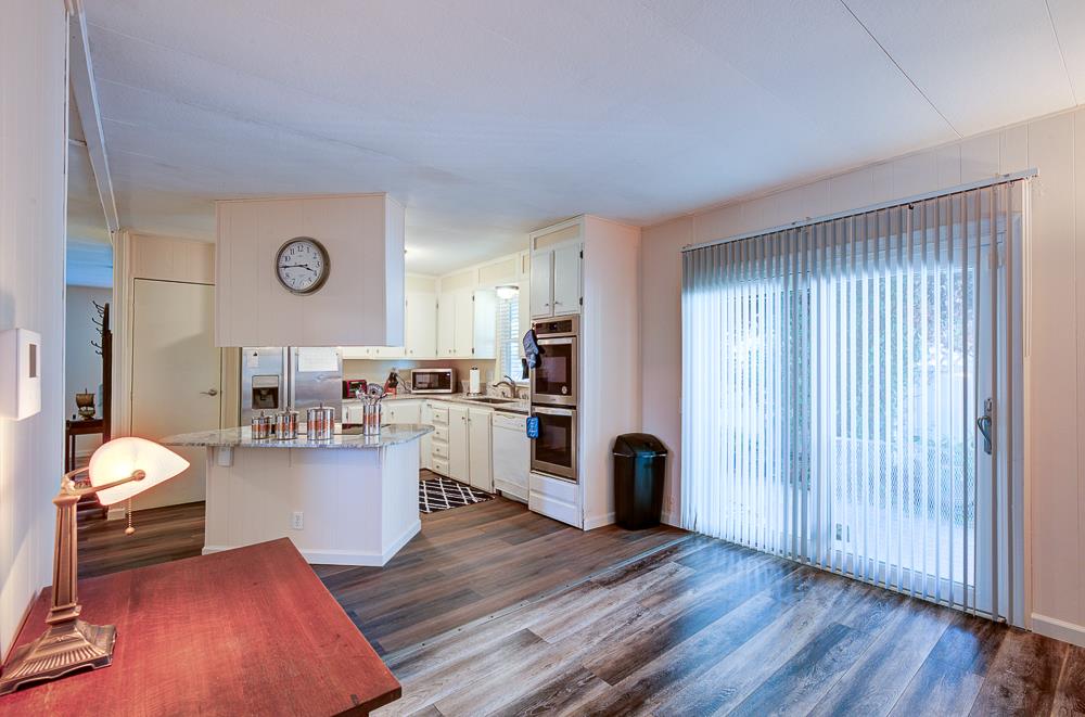 9360 N Blackstone Ave #213, Fresno, CA 93720