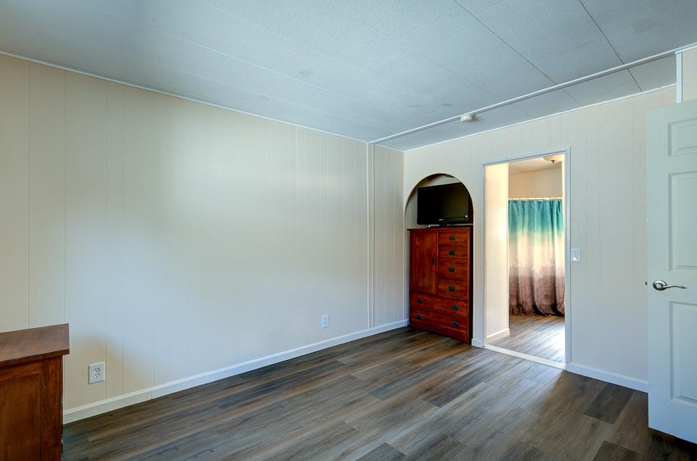 9360 N Blackstone Ave #213, Fresno, CA 93720