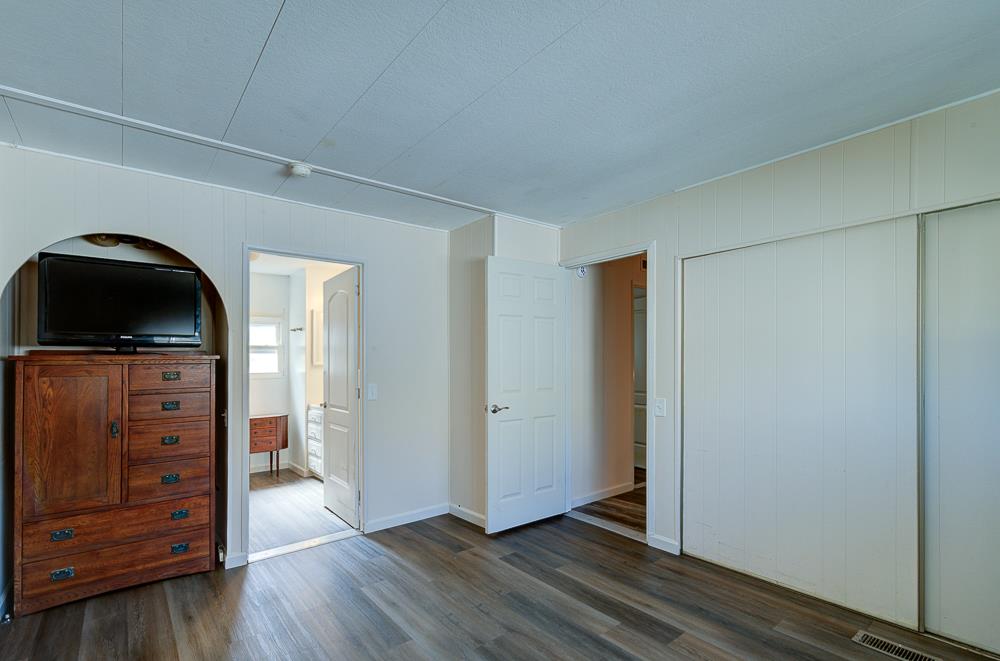 9360 N Blackstone Ave #213, Fresno, CA 93720