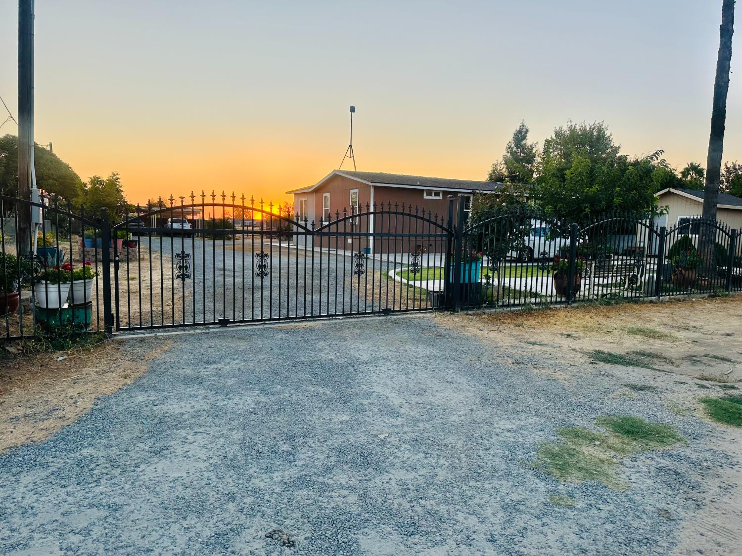 22788 Maple St, Chowchilla, CA 93610