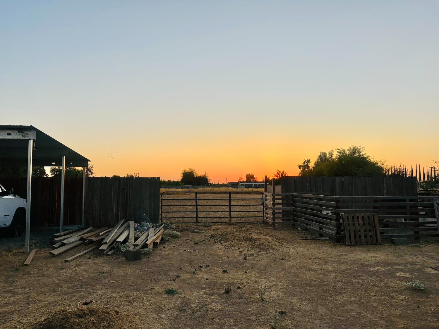 22788 Maple St, Chowchilla, CA 93610