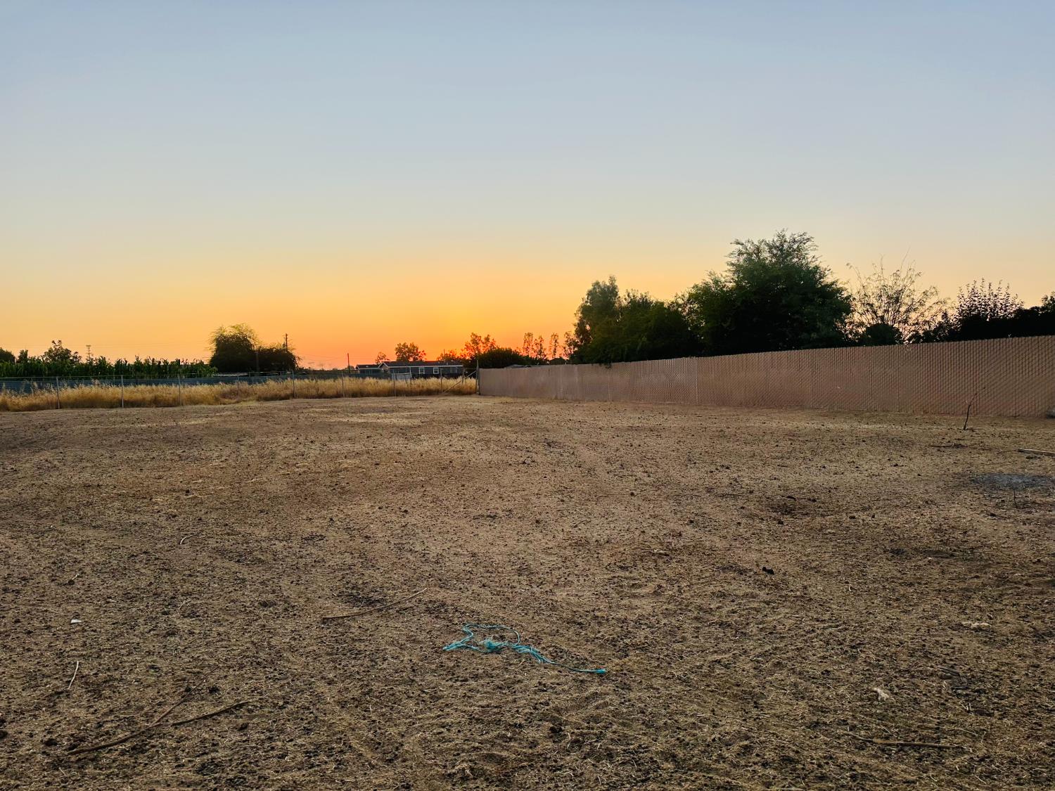 22788 Maple St, Chowchilla, CA 93610