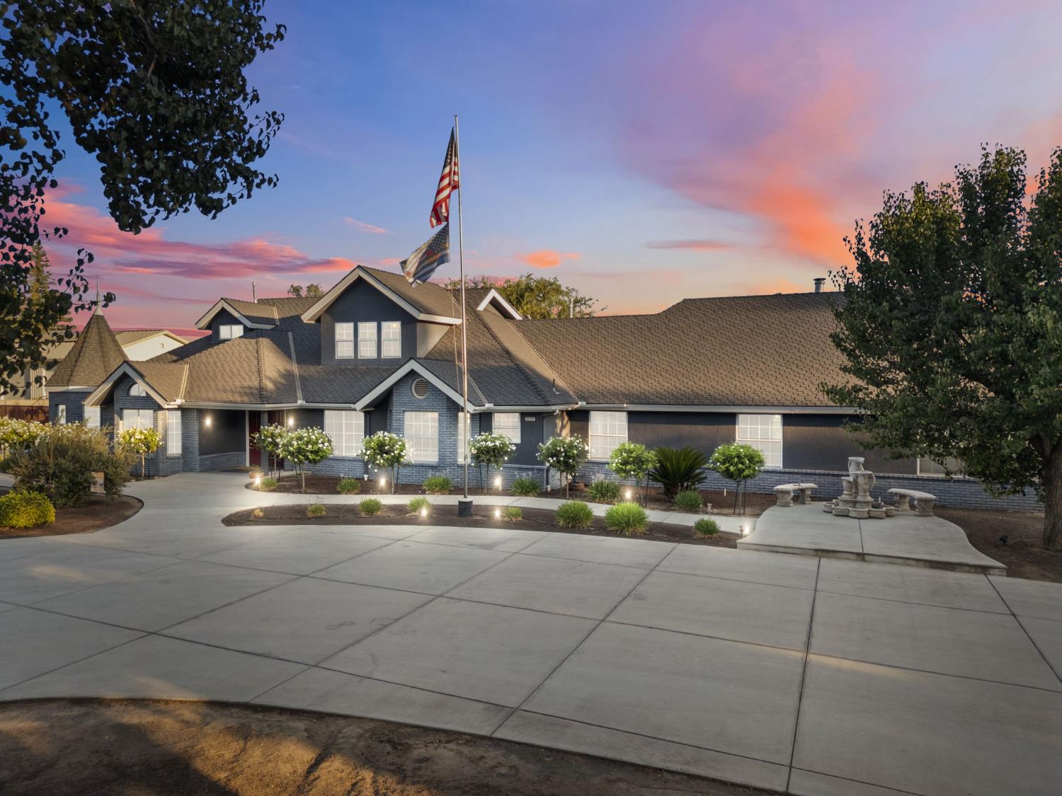 7177 E Fir Ave, Clovis, CA 93619