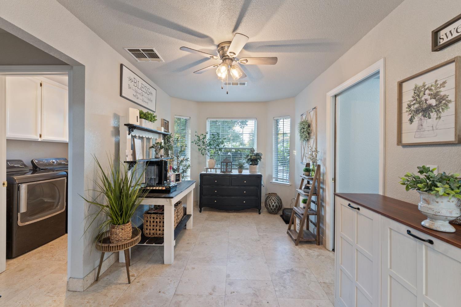 7177 E Fir Ave, Clovis, CA 93619