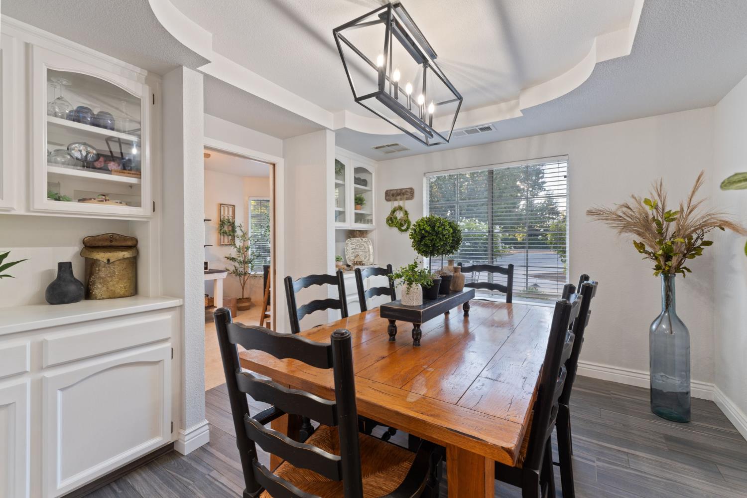 7177 E Fir Ave, Clovis, CA 93619