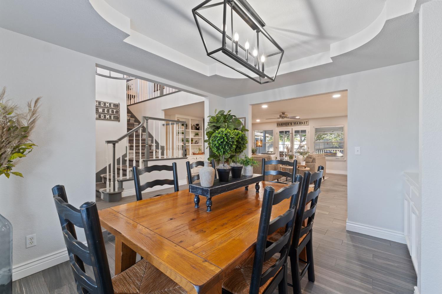 7177 E Fir Ave, Clovis, CA 93619