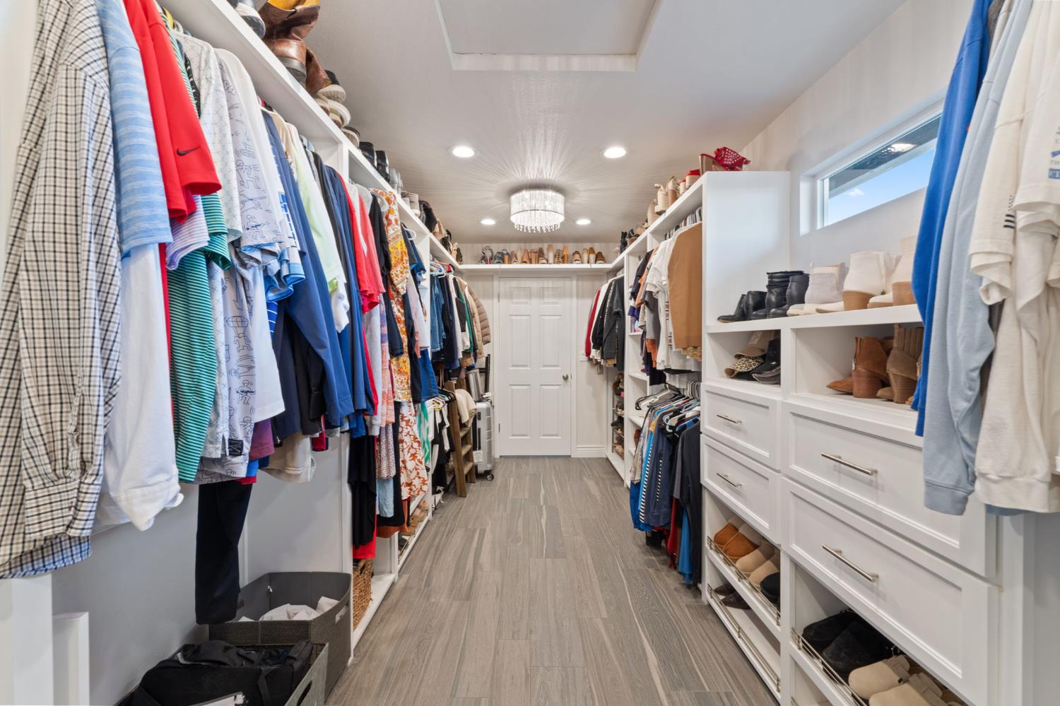 7177 E Fir Ave, Clovis, CA 93619