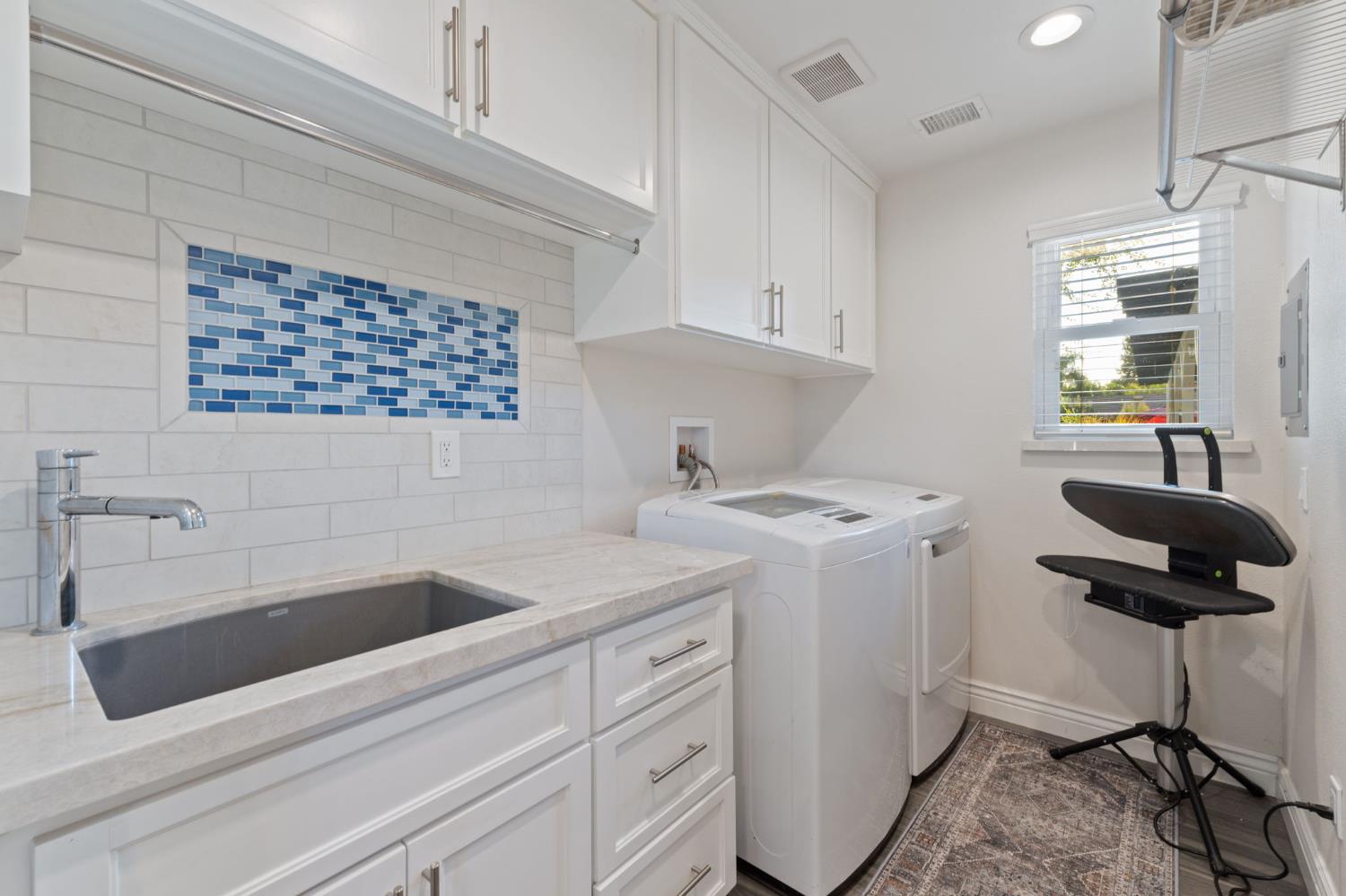 7177 E Fir Ave, Clovis, CA 93619