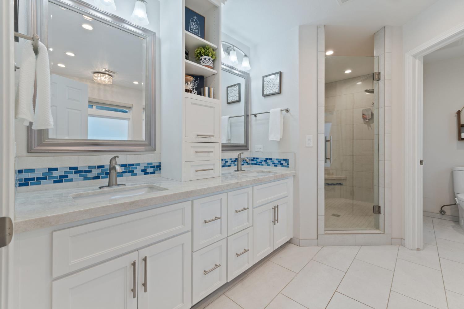 7177 E Fir Ave, Clovis, CA 93619