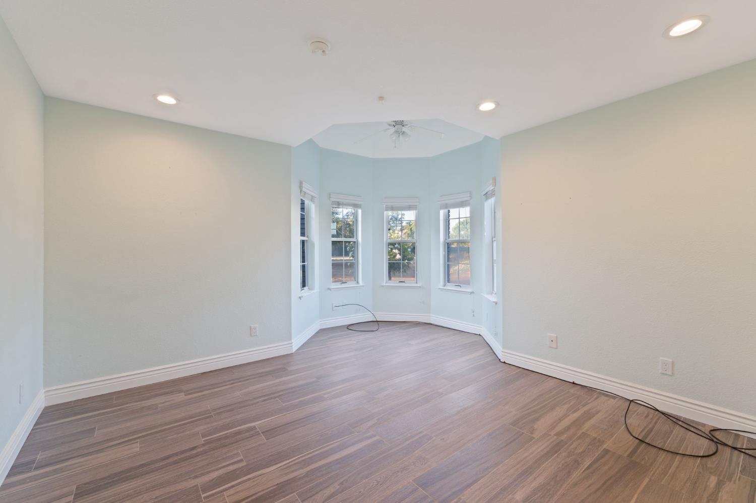 7177 E Fir Ave, Clovis, CA 93619