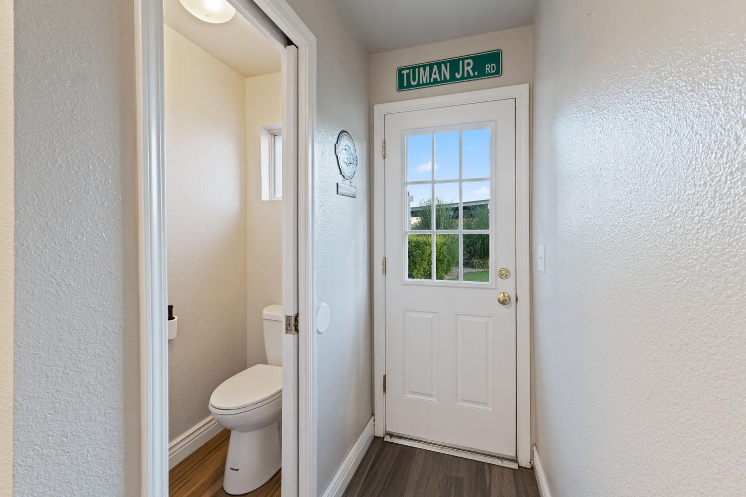 7177 E Fir Ave, Clovis, CA 93619