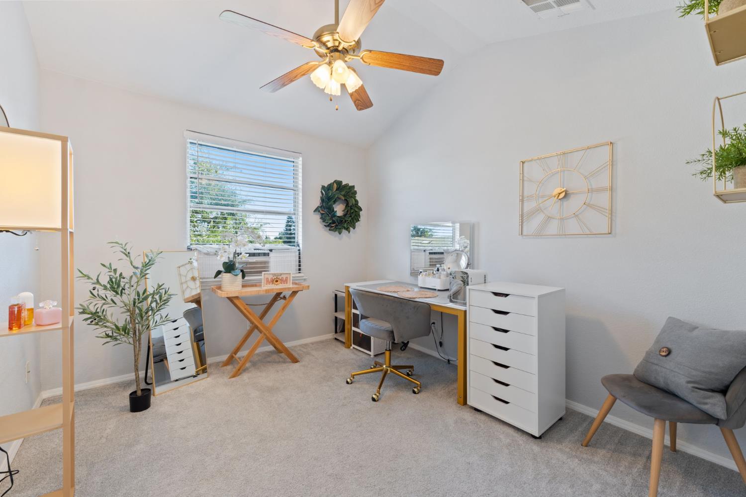 7177 E Fir Ave, Clovis, CA 93619