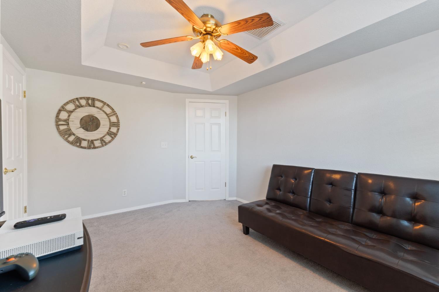 7177 E Fir Ave, Clovis, CA 93619