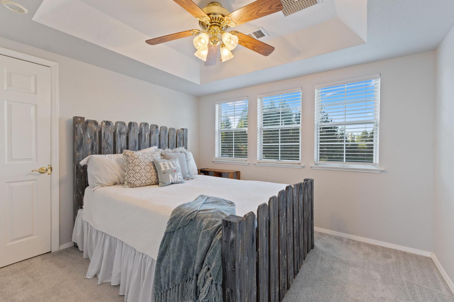 7177 E Fir Ave, Clovis, CA 93619