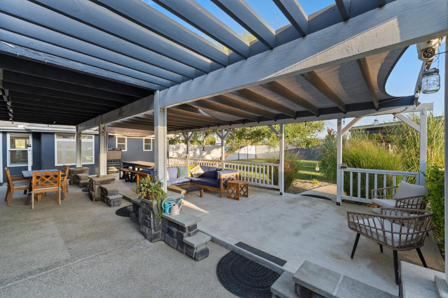 7177 E Fir Ave, Clovis, CA 93619