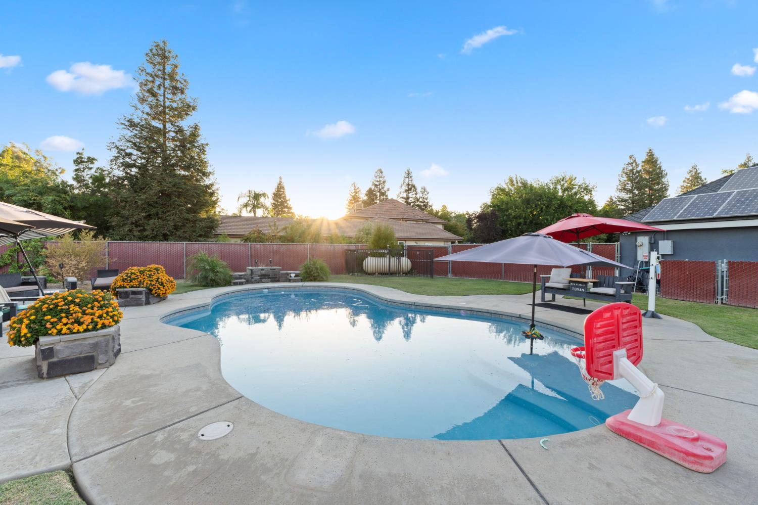 7177 E Fir Ave, Clovis, CA 93619