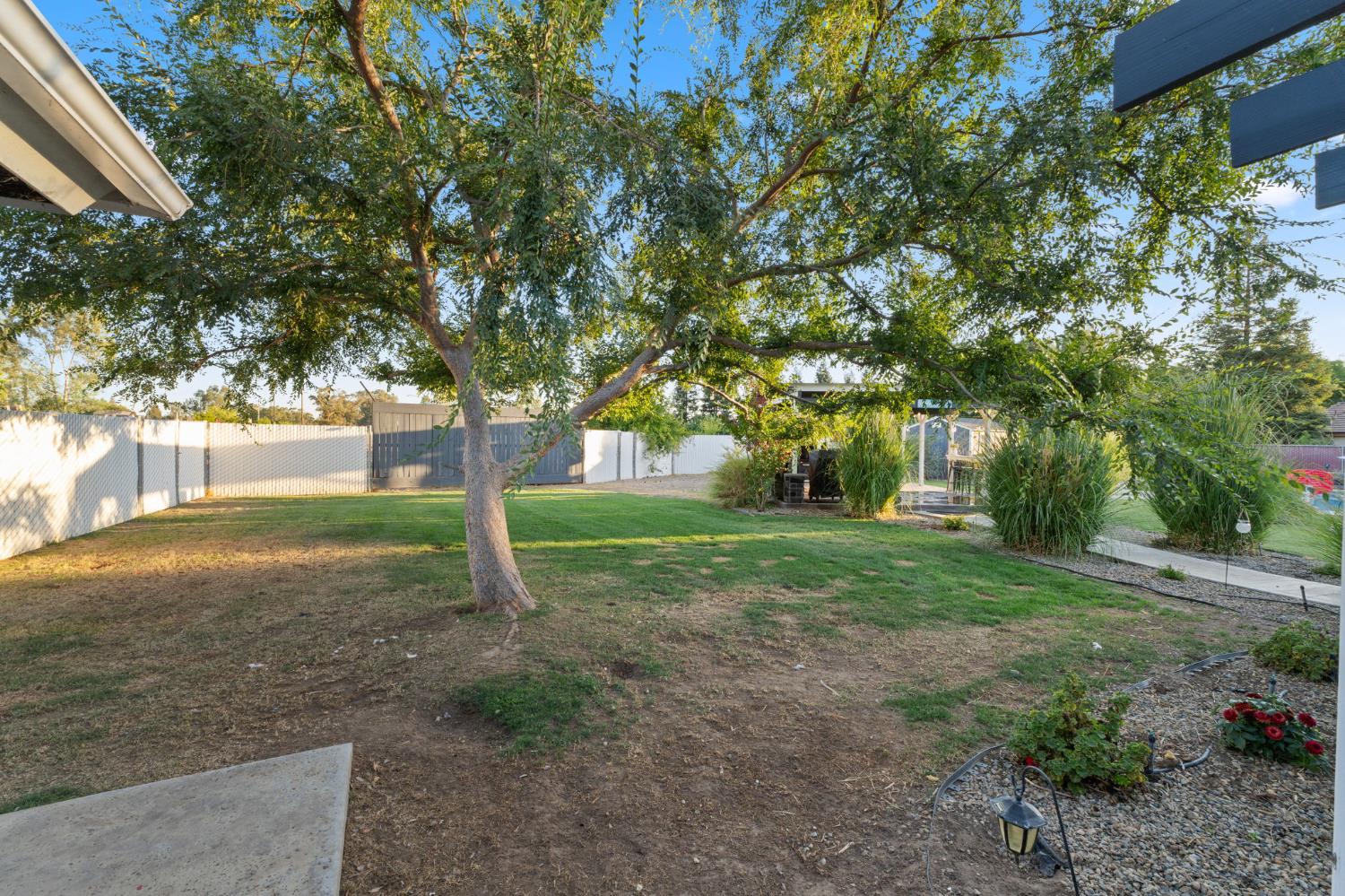 7177 E Fir Ave, Clovis, CA 93619
