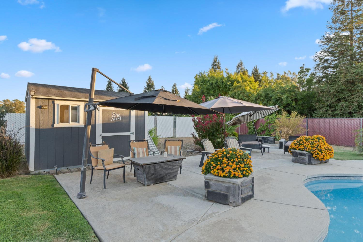 7177 E Fir Ave, Clovis, CA 93619