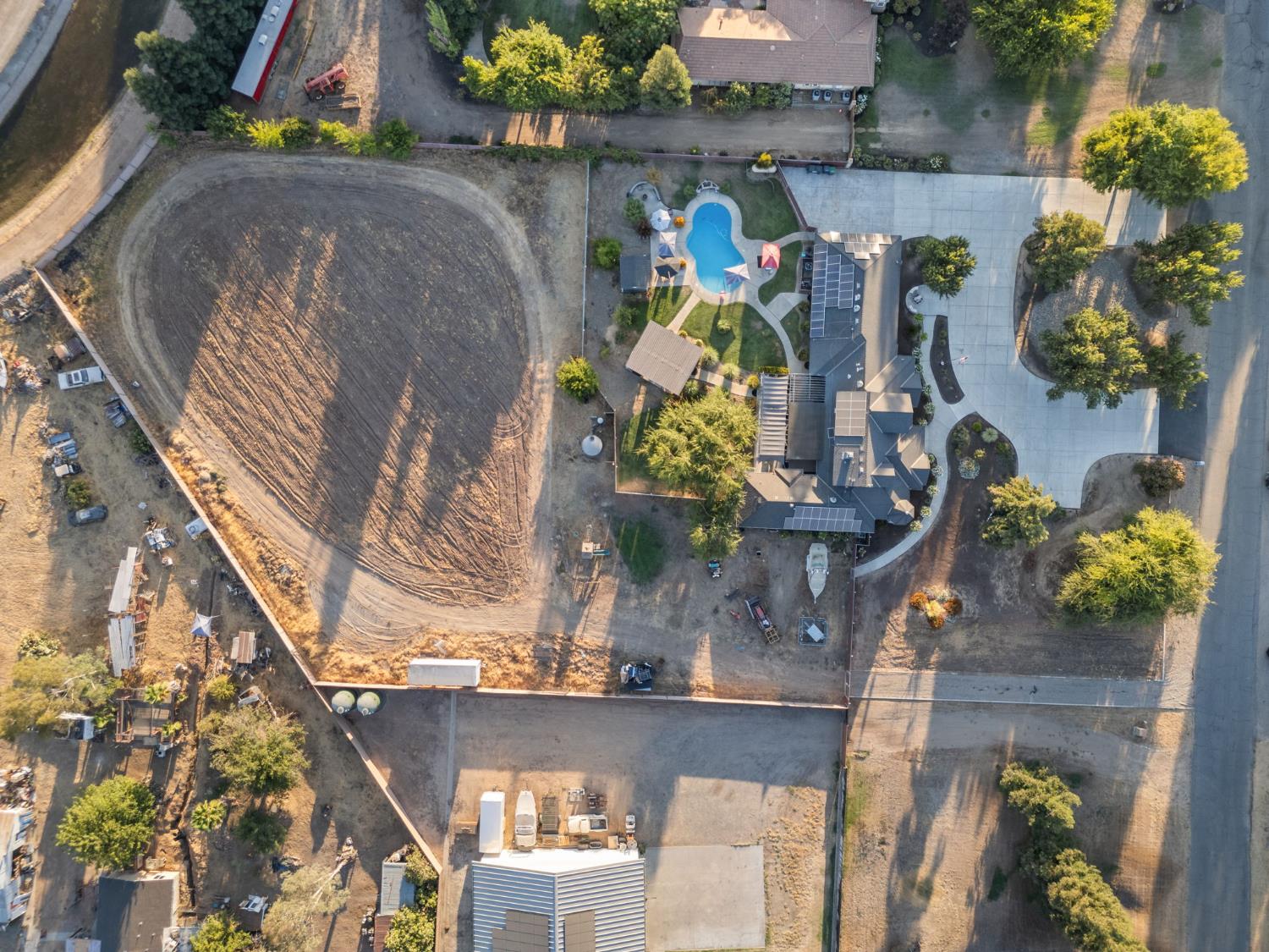 7177 E Fir Ave, Clovis, CA 93619