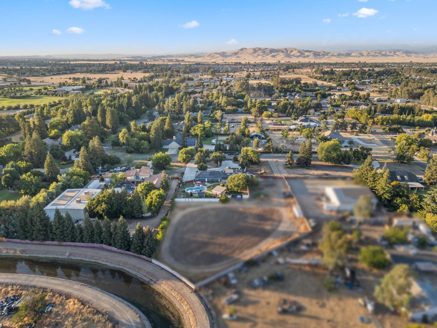 7177 E Fir Ave, Clovis, CA 93619