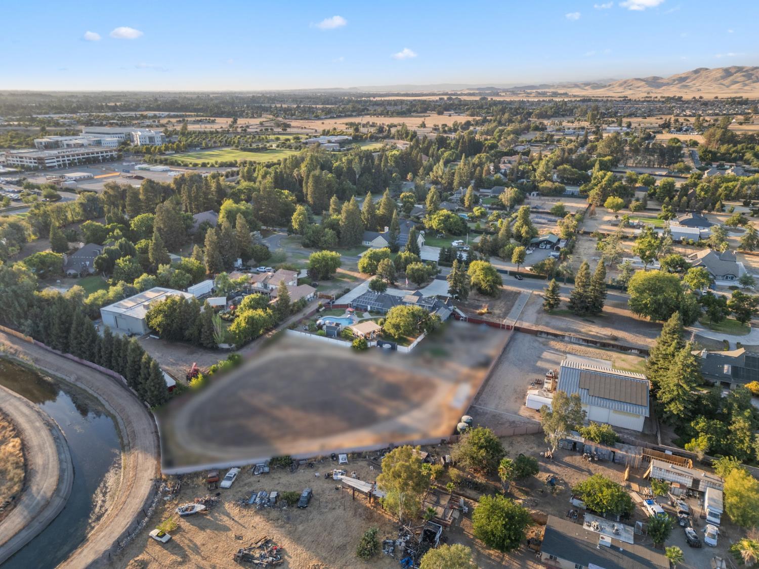 7177 E Fir Ave, Clovis, CA 93619